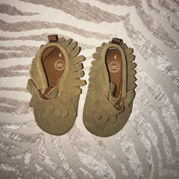 🚼 Wonder Nation | Baby Moccasins with Velcro Strap - Picture 2 of 4